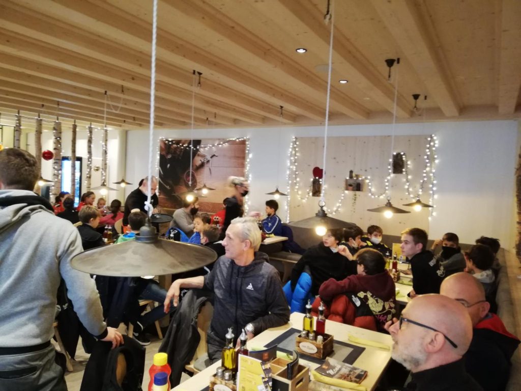 c7951e33-fd2a-4196-a20b-3eaa81693938-1024x768 A Bolzano i ragazzi della Lombardia per uno stage interregionale con Alto Adige e Trentino