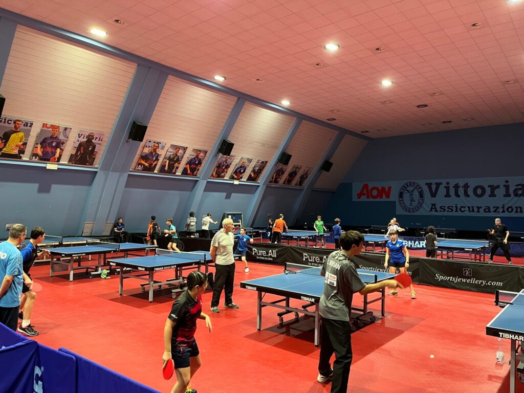 foto2-1024x768 Stage di tennistavolo in Lombardia: preparazione intensa per i giovani pongisti della regione