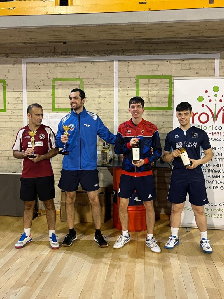 podio-terza-768x1024 I risultati delle gare senior dei campionati regionali lombardi svolti ieri a Montichiari (BS)